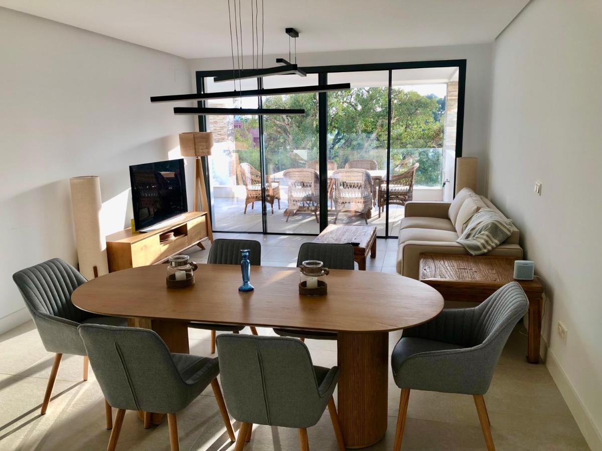 Modern Apartment In Front Of Cabopino Golf Marbella Exterior foto